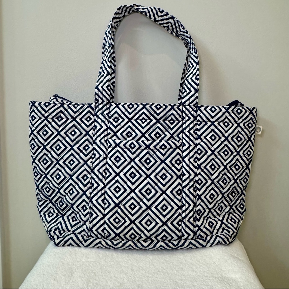Quilted Koala Oversized Blue geometric Print Quilted Tote Double‎ Straps